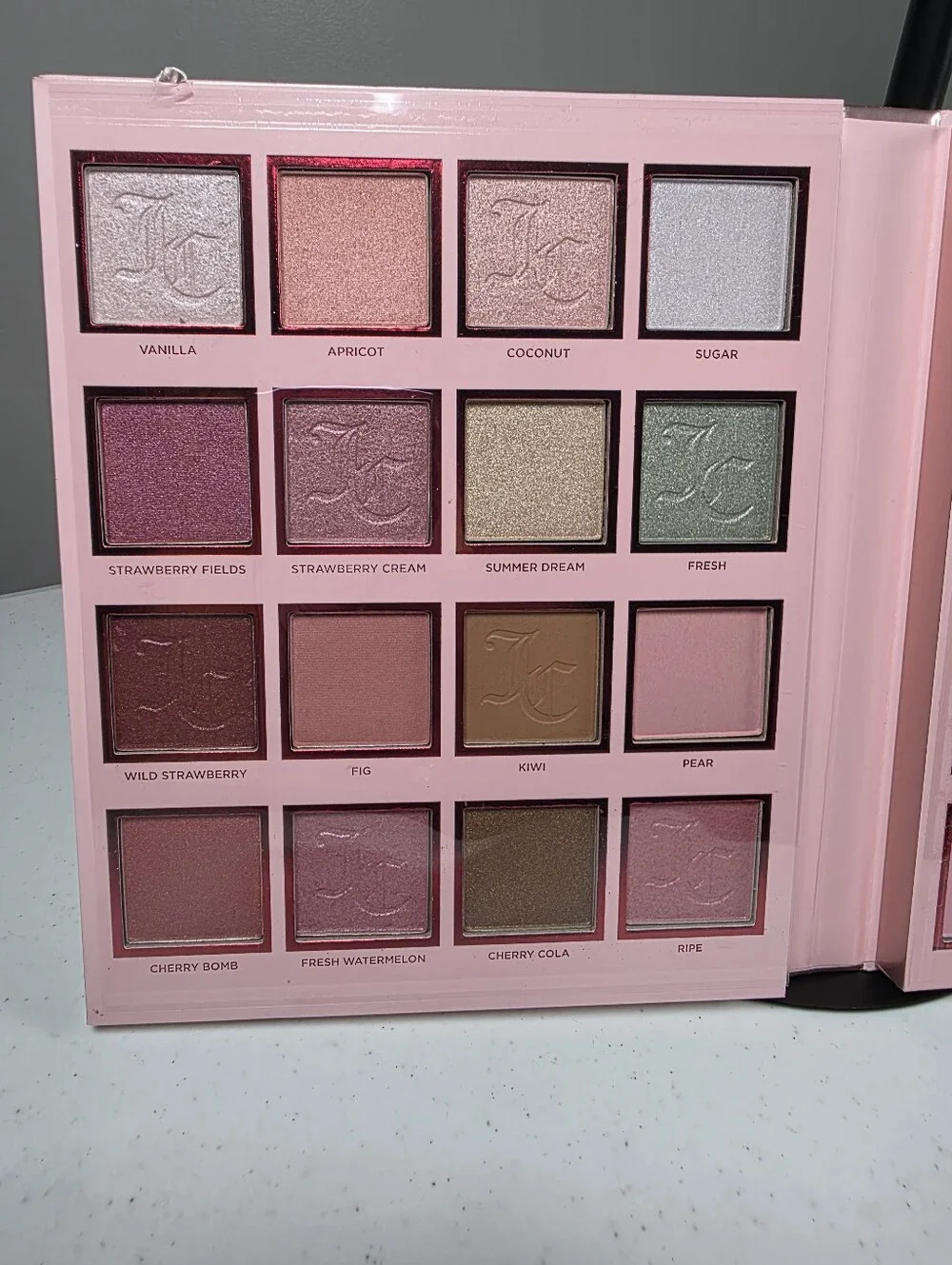 Juicy Couture Pink Eye & Face Palette - Cherry Blossom Shades